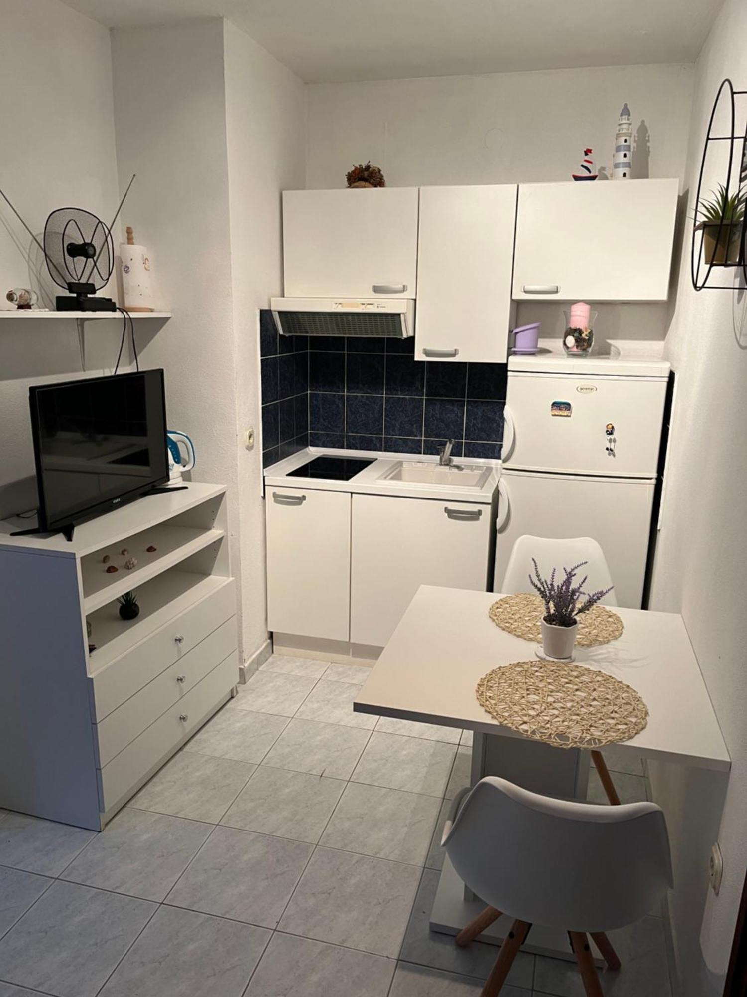 Apartments Despotović Vis Zewnętrze zdjęcie